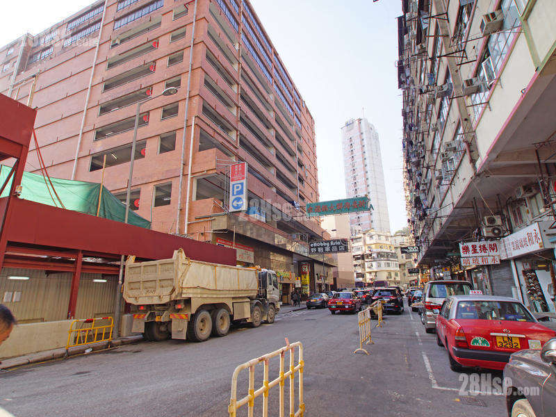 晓悦 屋苑设施环境 附近有停车场