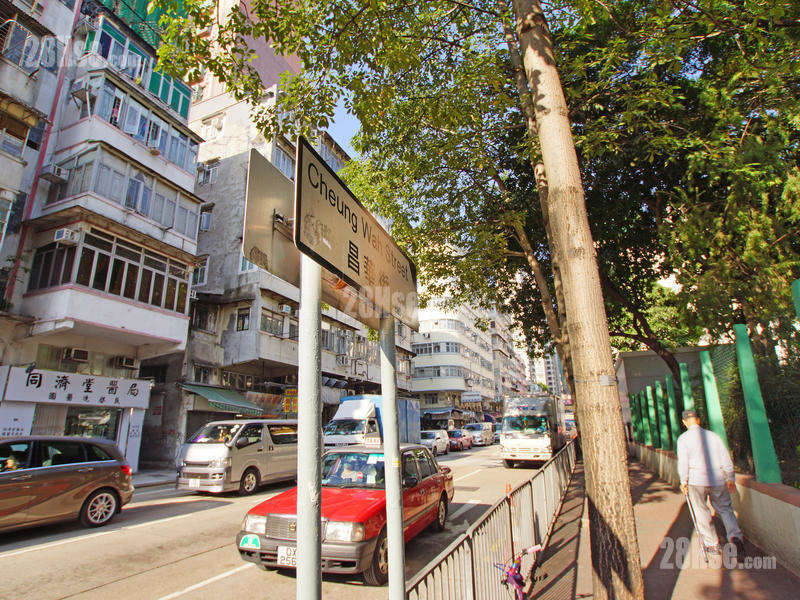 晓悦 附近设施 昌华街旁有一所长沙湾体育馆