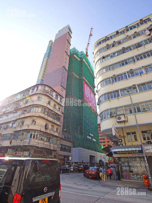 晓悦 屋苑设施环境 昌华街与福华街交界,亦有很多旧式楼宇