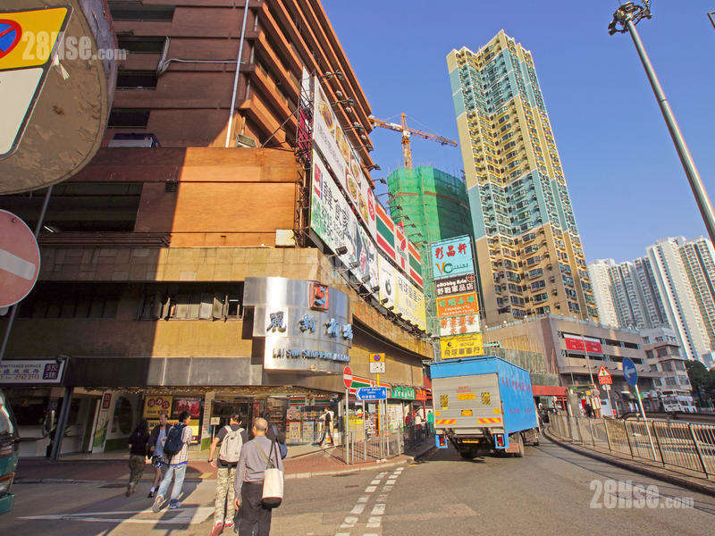 晓悦 邻近商场或食肆 位于长沙湾道的丽新商场