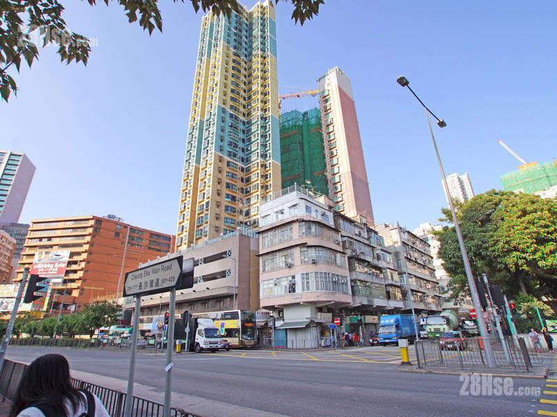 晓悦 附近街道 从长沙湾道远观项目