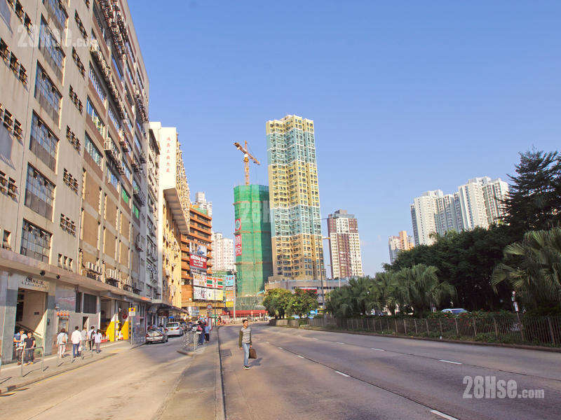 晓悦 屋苑设施环境 长沙湾道一带有较多工厂大厦