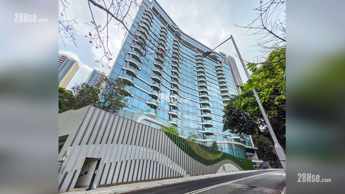 峻誉渣甸山 主题大厦 Jardini 峻誉．渣甸山由中信泰富发展，位于渣甸山大坑道135号，设有2座，提供114伙，实用面积由434至2,948方尺，单位户型涵盖两房至4房。