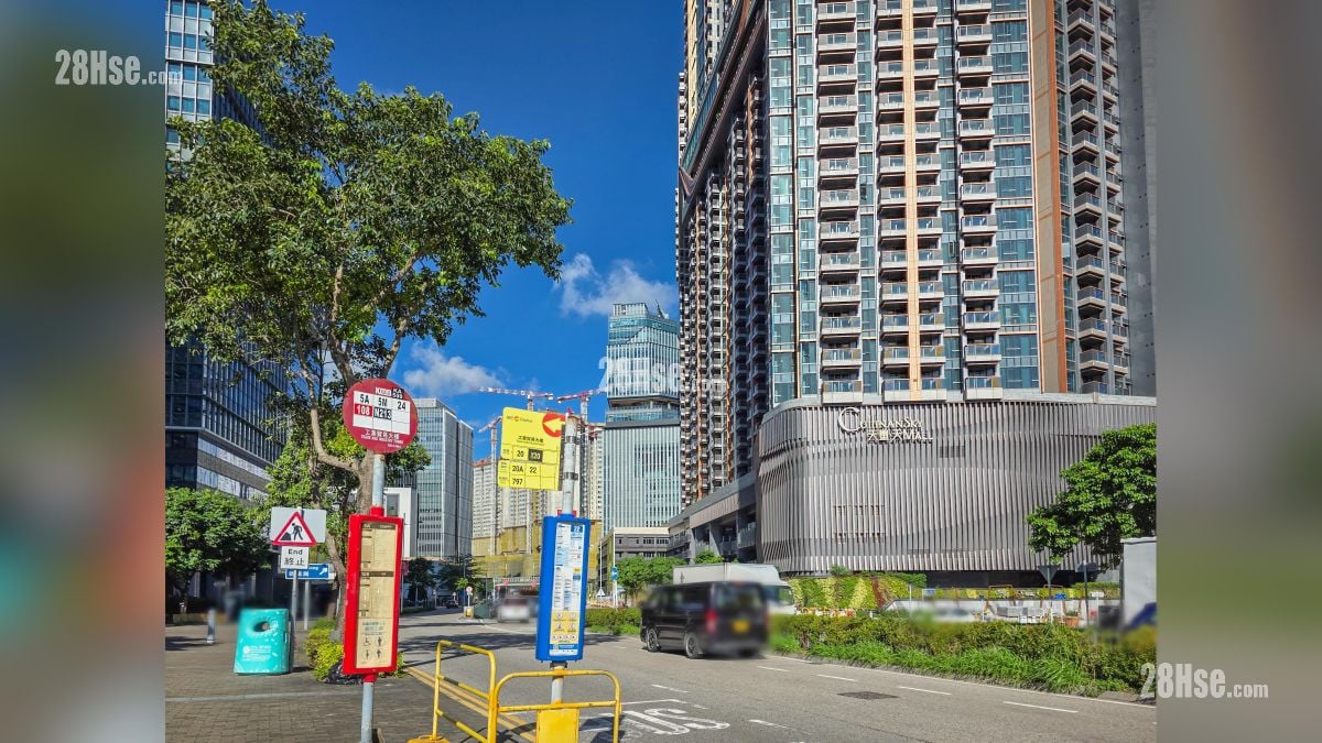 天璽天 2期 交通配套 協調道設有九巴(5A,5M,24,108,N213),  城巴(20,20A,N20,22,797)