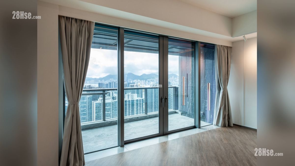 天璽天 2期 示範單位 客廳連接露台部分