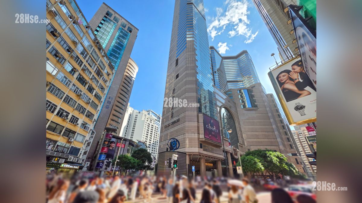 Woodis 鄰近商場或食肆 時代廣場,  距離項目約 600 米