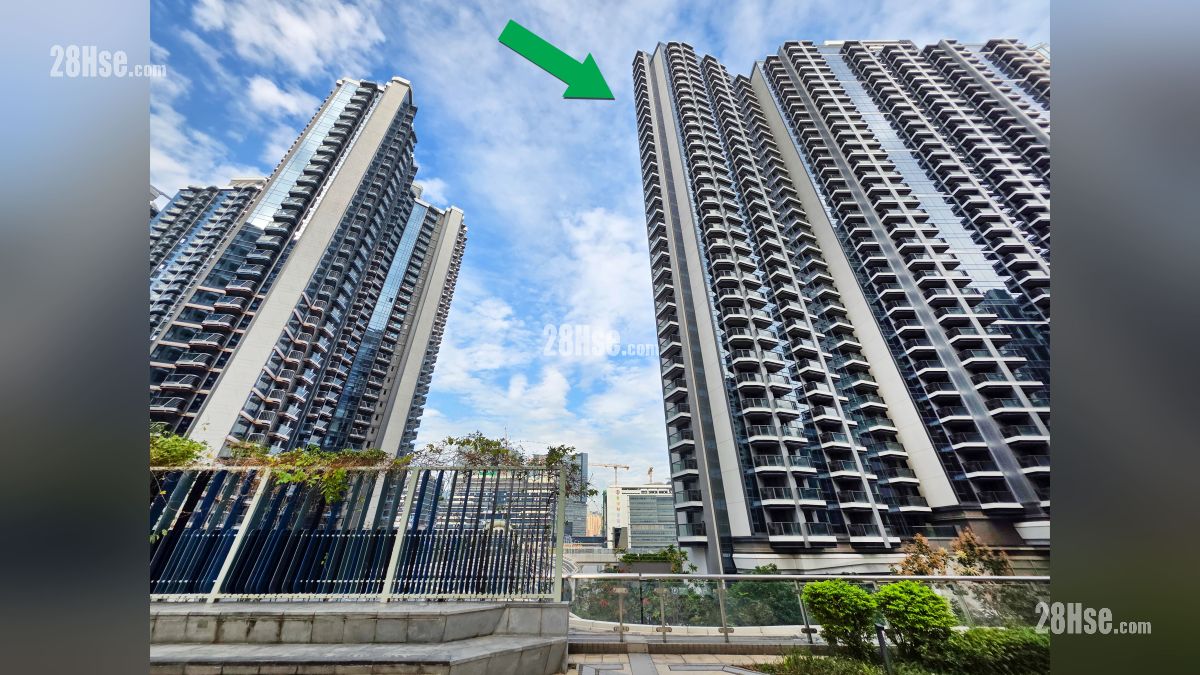 Double Coast III 周边大厦 项目 (绿色箭嘴部分) 对面的 KT Marina 启德海湾