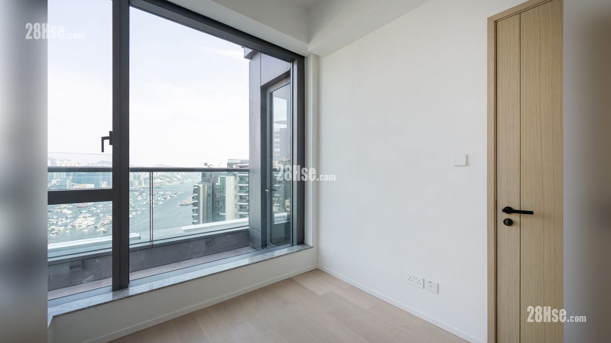 Double Coast III 示范单位 睡房 1 (可望到平台通道)