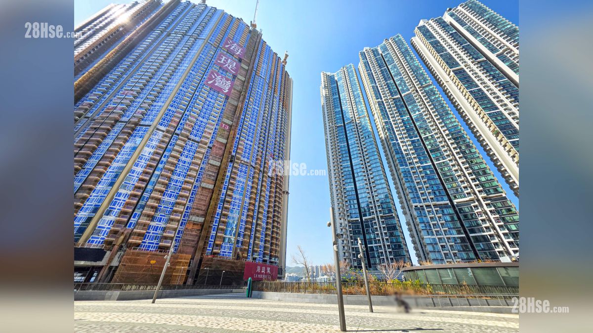 海瑅湾 II 周边大厦 项目邻近 5 期 MALIBU  (图片右方)