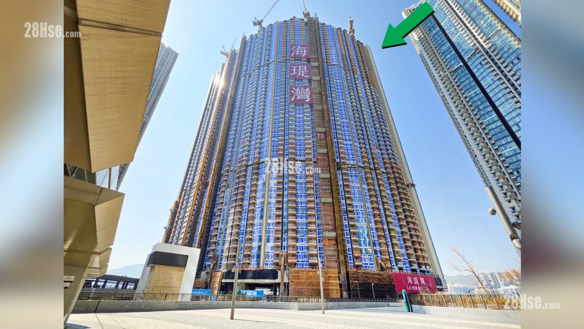 海瑅湾 II 主题大厦 海瑅湾 II 位于康城路1号，分第13A及13B两期发展，合共提供2,550伙，户型涵盖1房至4房，当中逾六成单位享海景。而13B期提供1,266伙。 