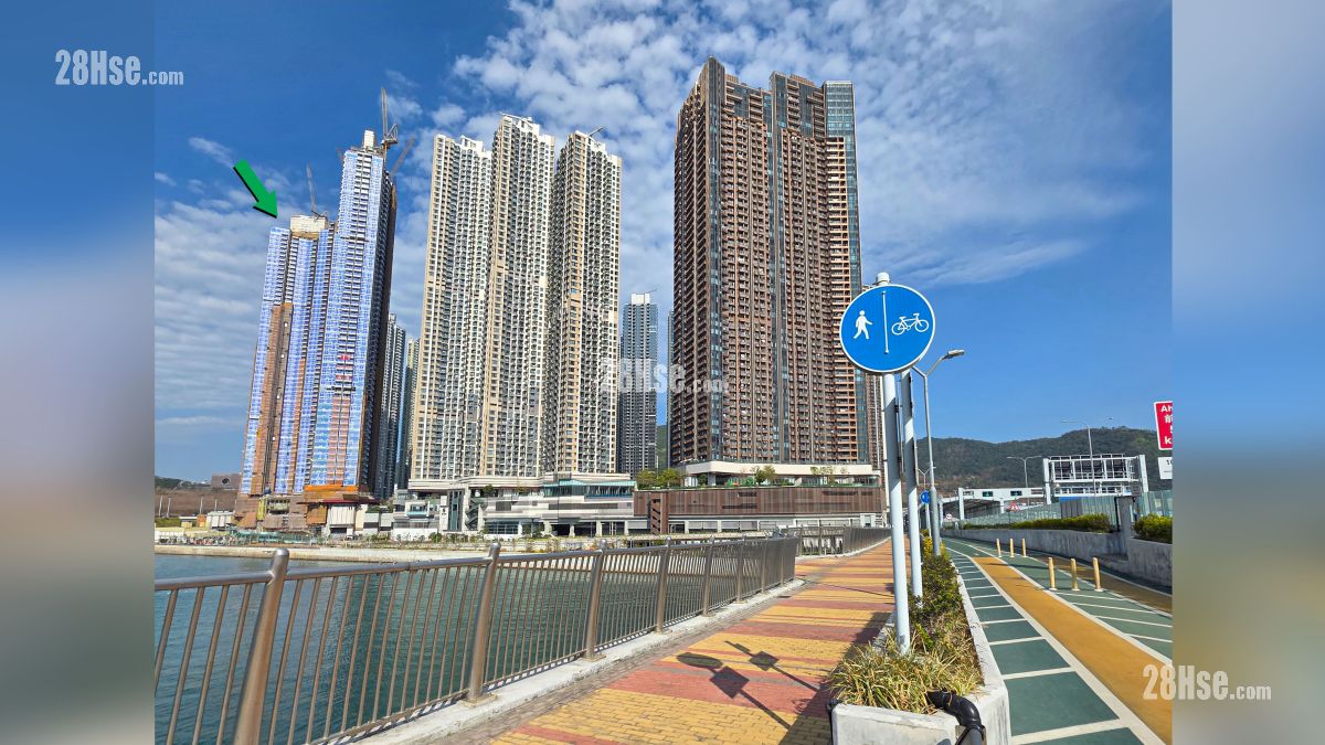 海瑅湾 II 附近设施 项目一带设有单车径 (将军澳跨湾大桥)