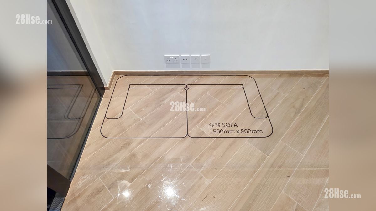 海嵎 示範單位 客廳部分 ( 現場設有傢俬佈局比例作參考 )