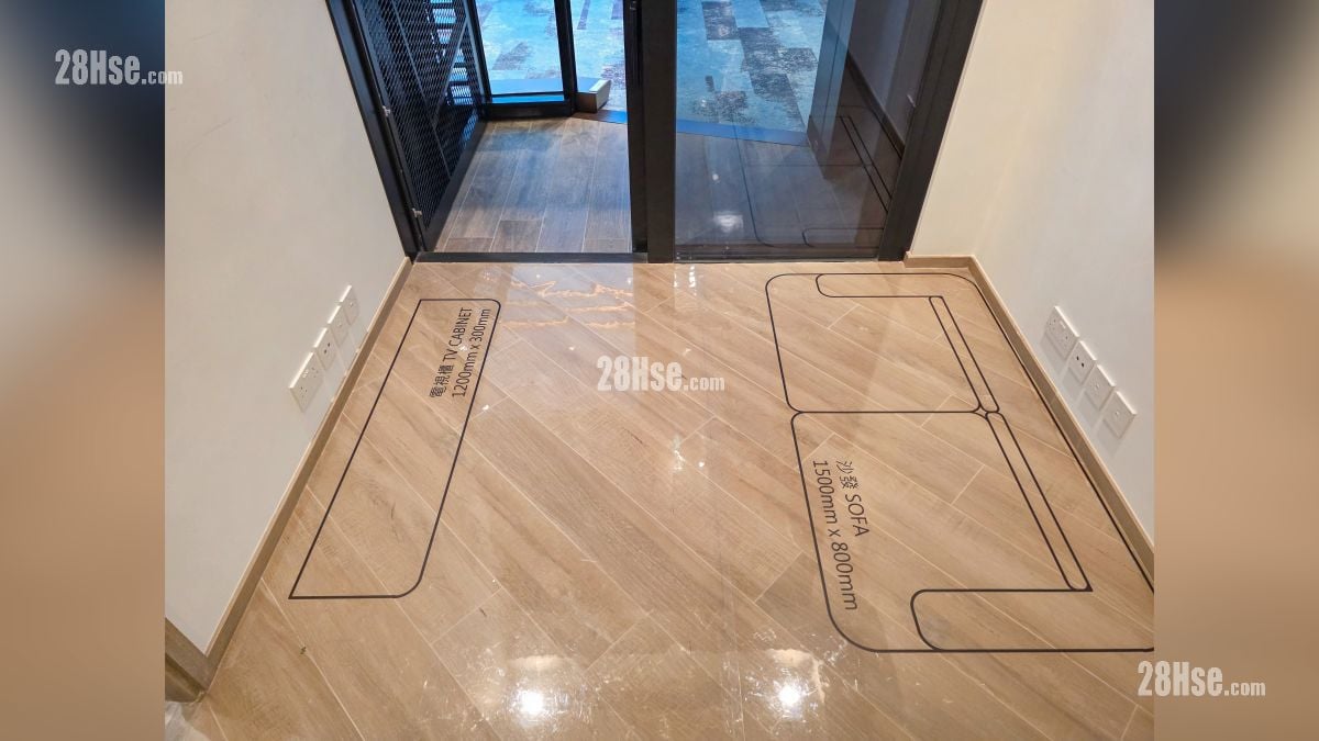 海嵎 示範單位 客廳部分 ( 現場設有傢俬佈局比例作參考 )