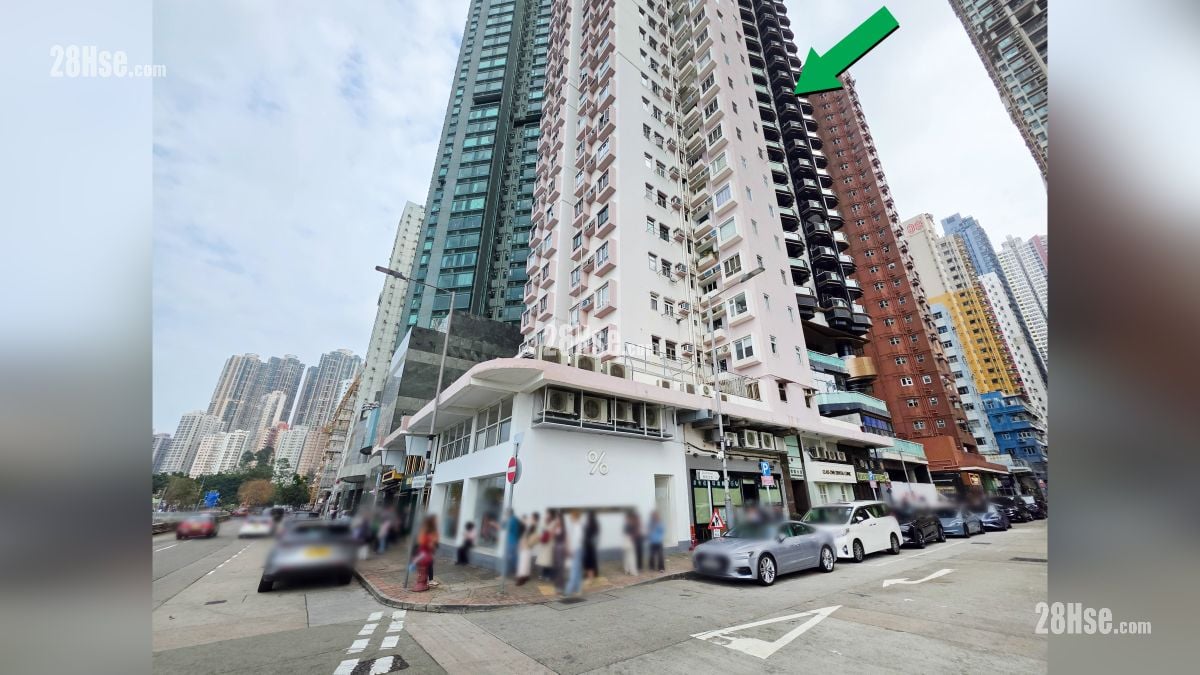 海嵎 屋苑設施環境 項目 (綠色箭嘴部分) 外的爹核士街與堅彌地城新海旁交界