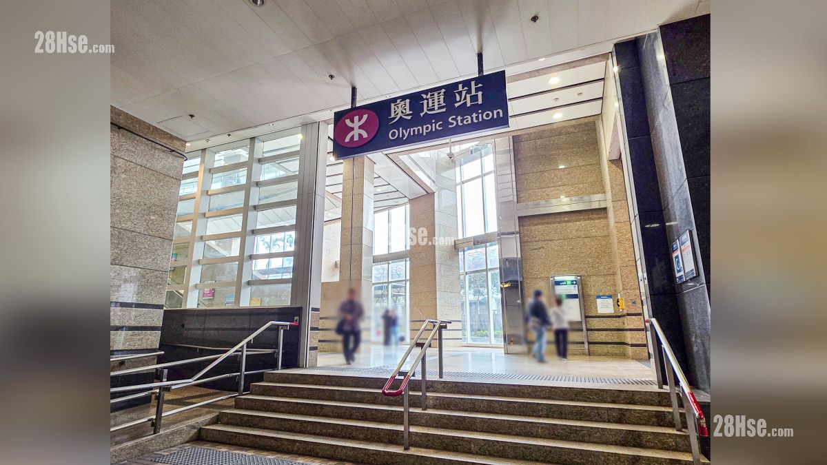 映居 交通配套 奧運港鐵站, 距離項目約 600 米