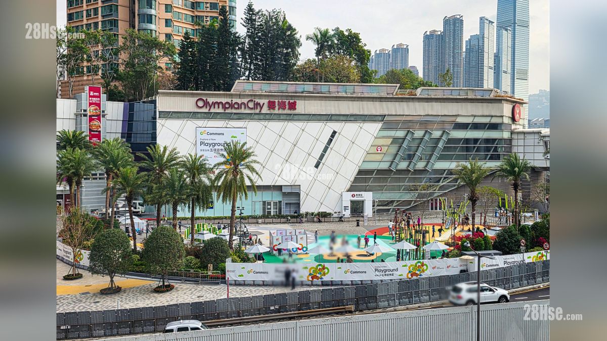 映居 鄰近商場或食肆 奧海城, 近奧運港鐵站