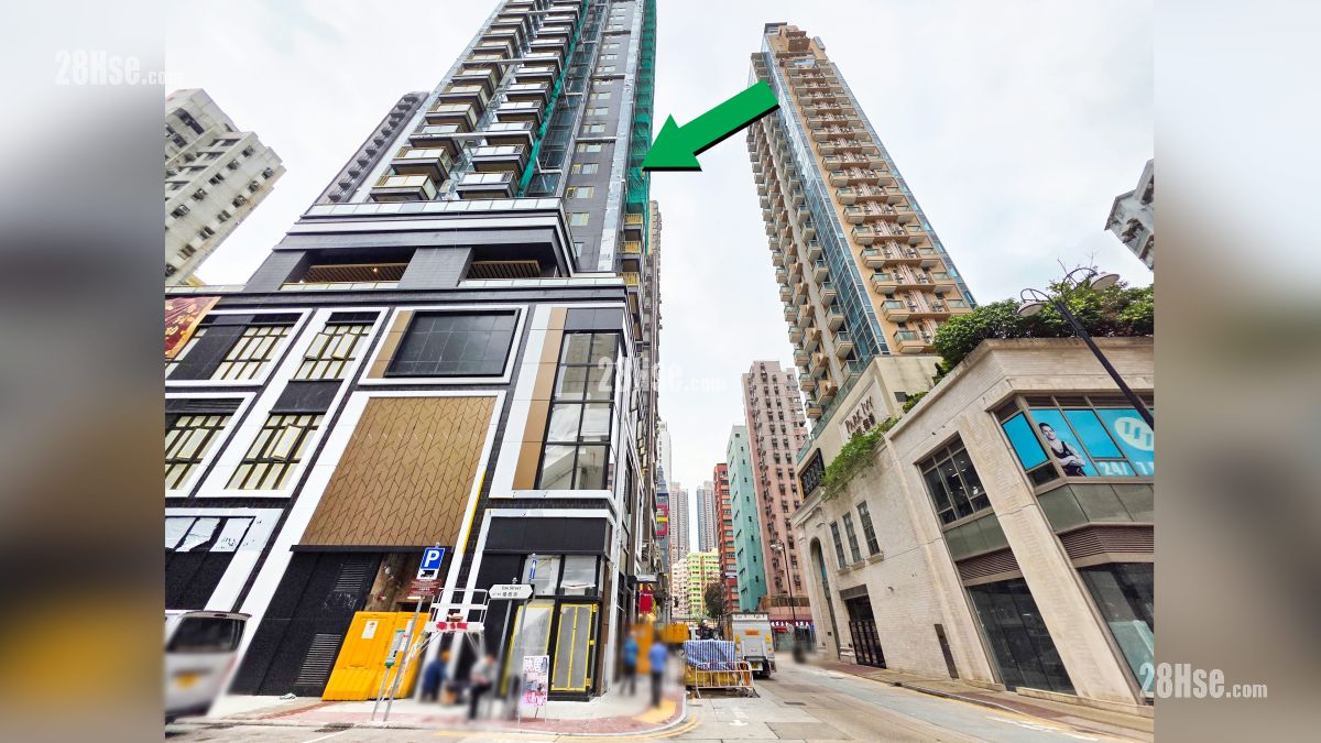 映居 周邊大廈 項目 (綠色箭嘴部分) 對面為 Park Ivy 奧朗·御峯