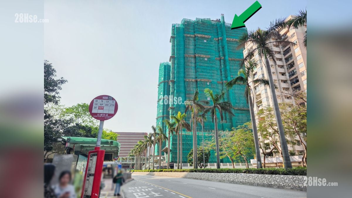 首匯 交通配套 項目 (綠色箭嘴部分) 附近的紅磡南道設有九巴巴士站 (3B,7B,12A,15,15X,85P,85X,275X,297,107P)