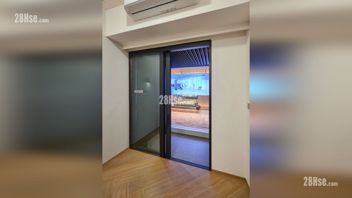 首匯 示範單位 客廳連接露台部分