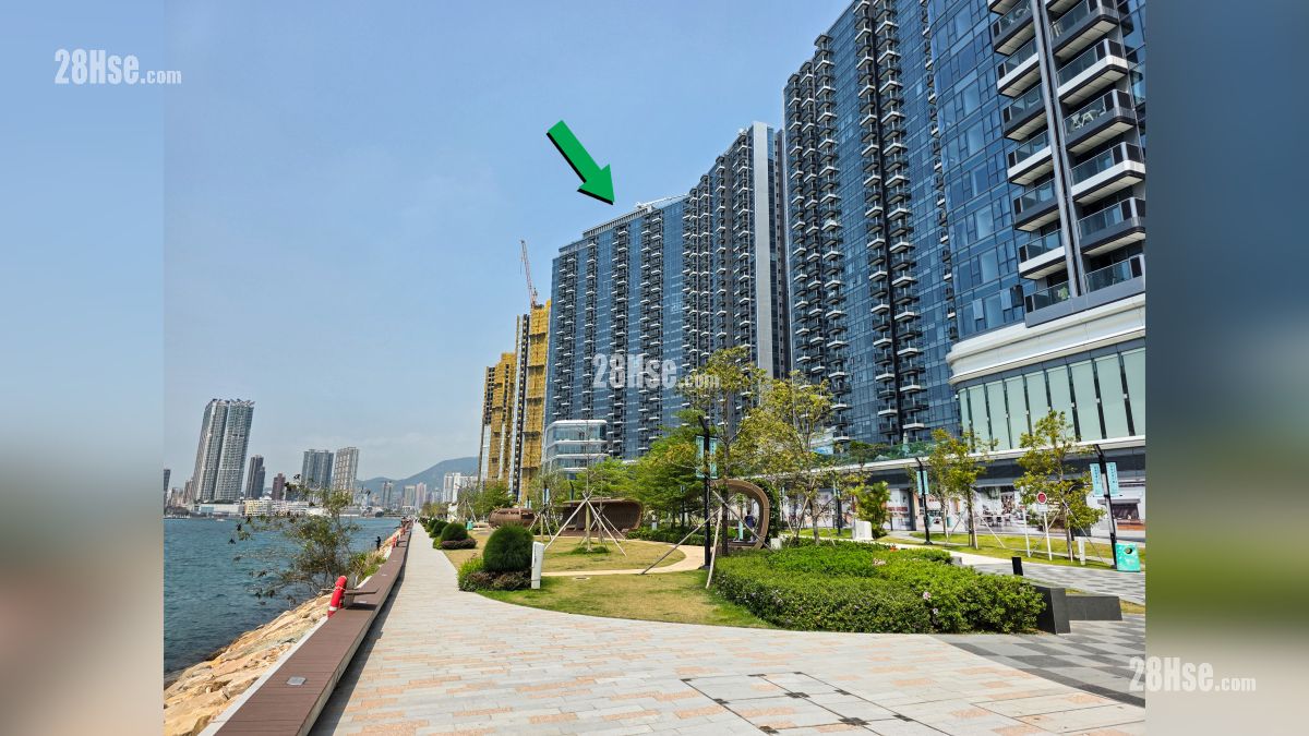 维港湾畔 2B期 附近设施 项目 (绿色箭嘴部分) 附近设有启德海滨花园