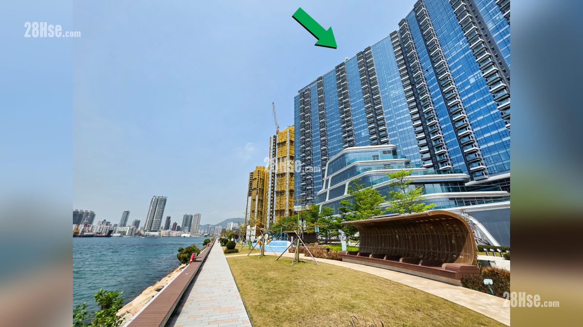 维港湾畔 2B期 屋苑设施环境 项目 (绿色箭嘴部分) 外的启德海滨花园