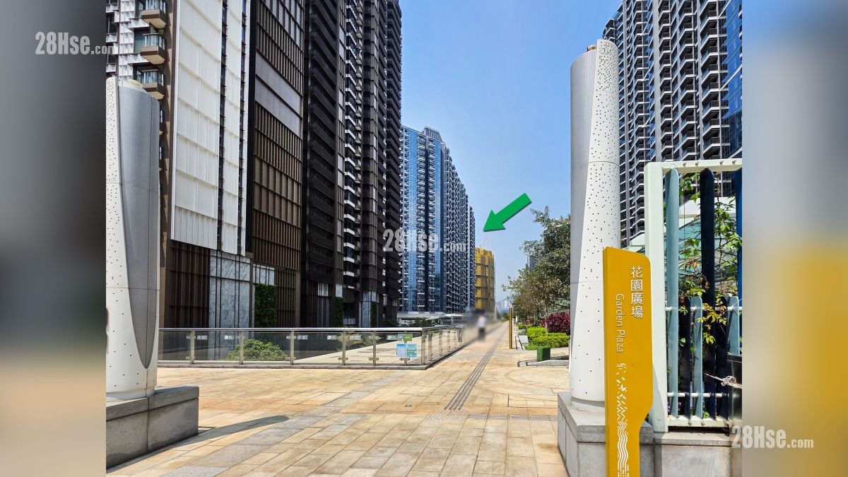 维港湾畔 2B期 附近设施 项目 (绿色箭嘴部分) 附近设有启德空中花园