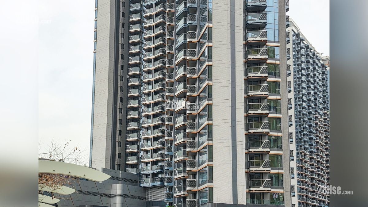 啟德海灣 2 主題大廈 項目近觀 (從啟德空中花園觀看)