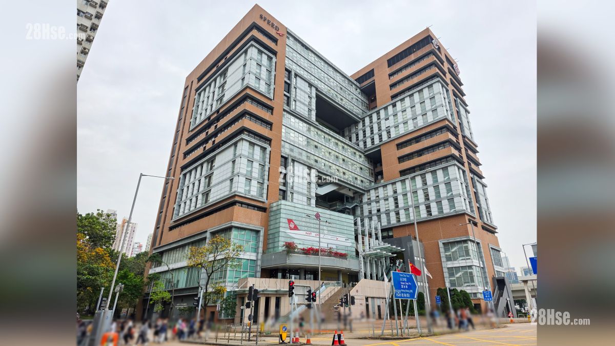 原舍 附近設施 香港理工大學西九龍校園, 位於海庭道, 距離項目約 300 米