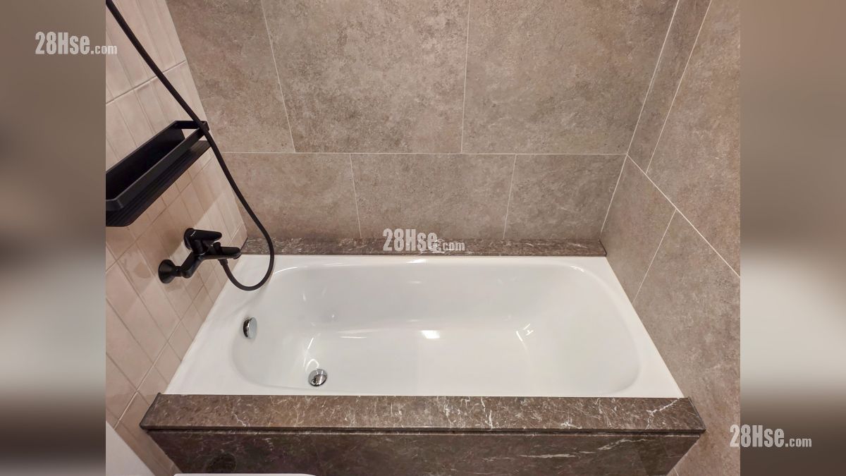 Phase 3 of One Victoria Cove Show Flat