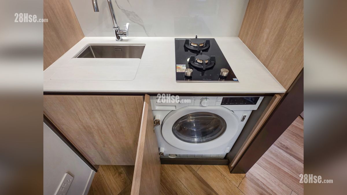 Phase 3 of One Victoria Cove Show Flat