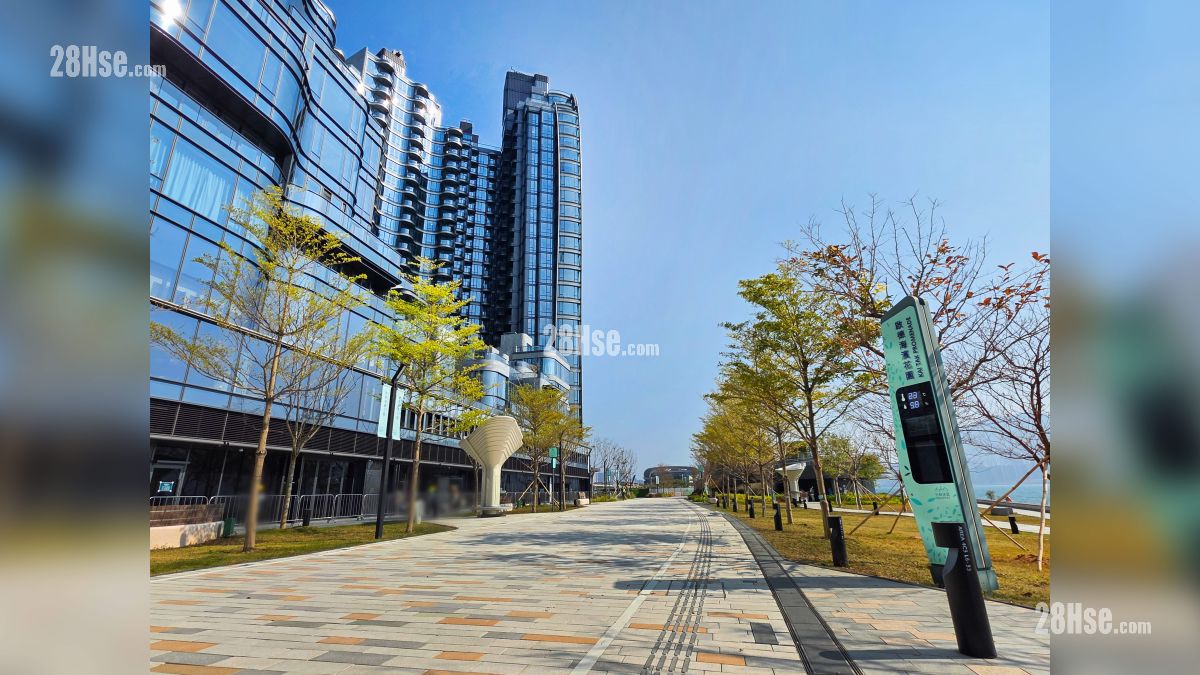 天玺海 2B期 附近设施 项目外设有启德海滨花园