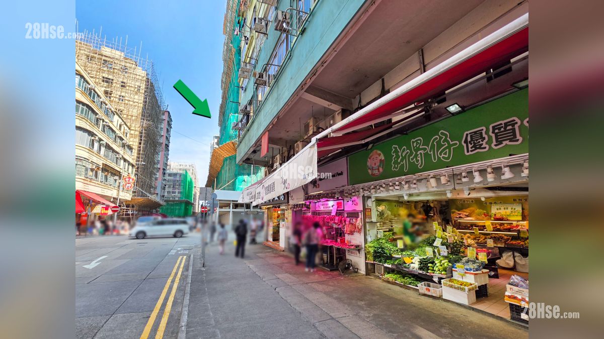 壹沐 2期 鄰近商場或食肆 落山道設有商舖與街市 (項目位於綠色箭嘴部分)